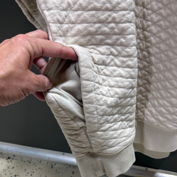 Goodfellow & Co Men's Off-White Quilted Sweater - Picture 4 of 4